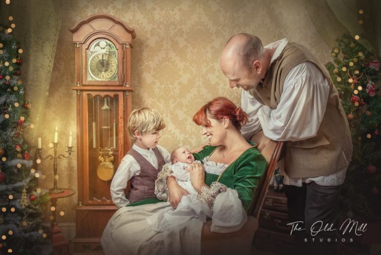 victorian christmas photo session